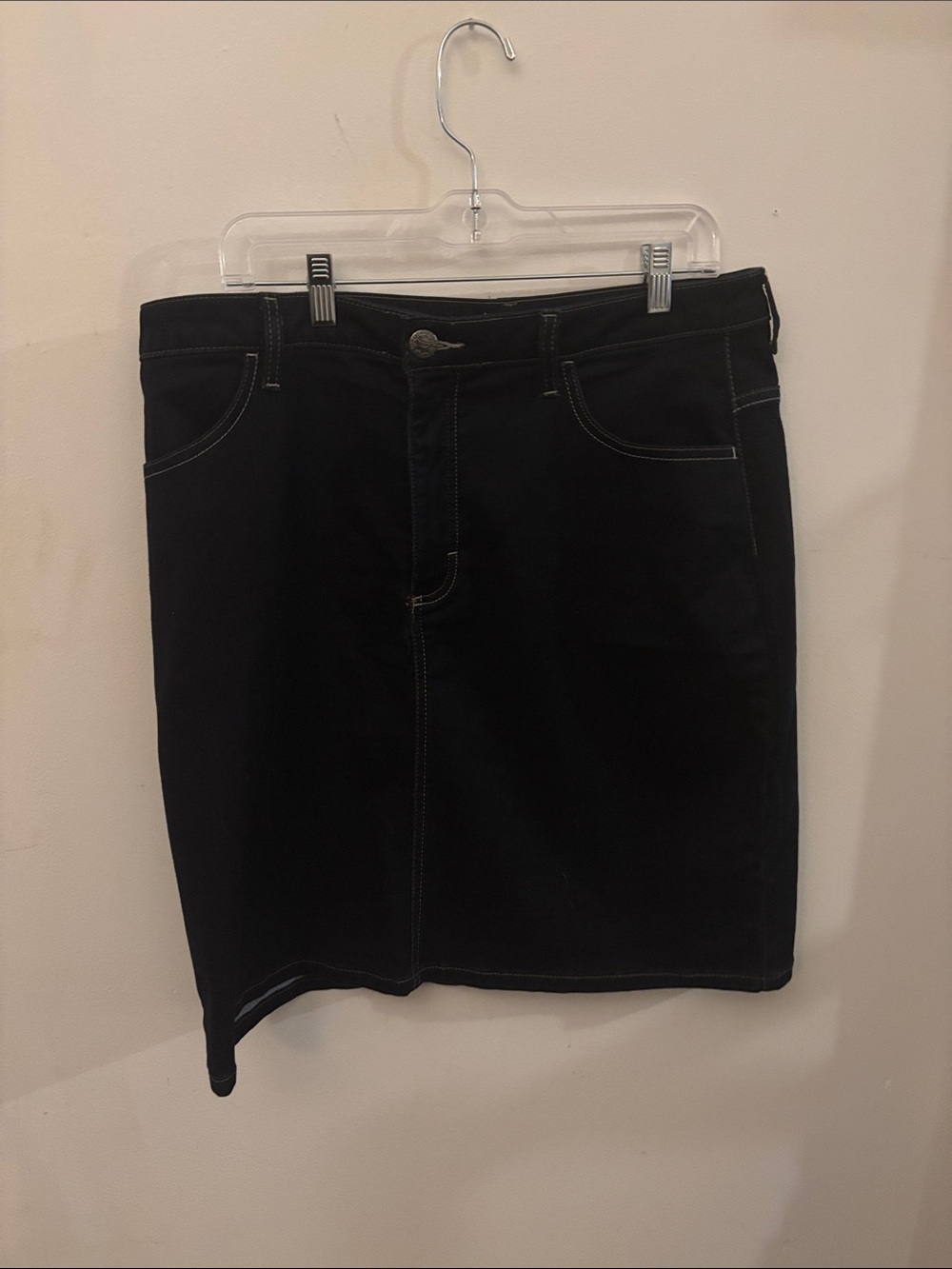Riders by Lee Black Denim Skirt Mid Rise Contrast Stitch Size 16